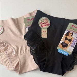Maidenform Lace Firm Control Shaping Briefs 2 Pairs Size Large / 7